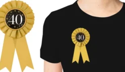 Badge 40 med satinbånd guld